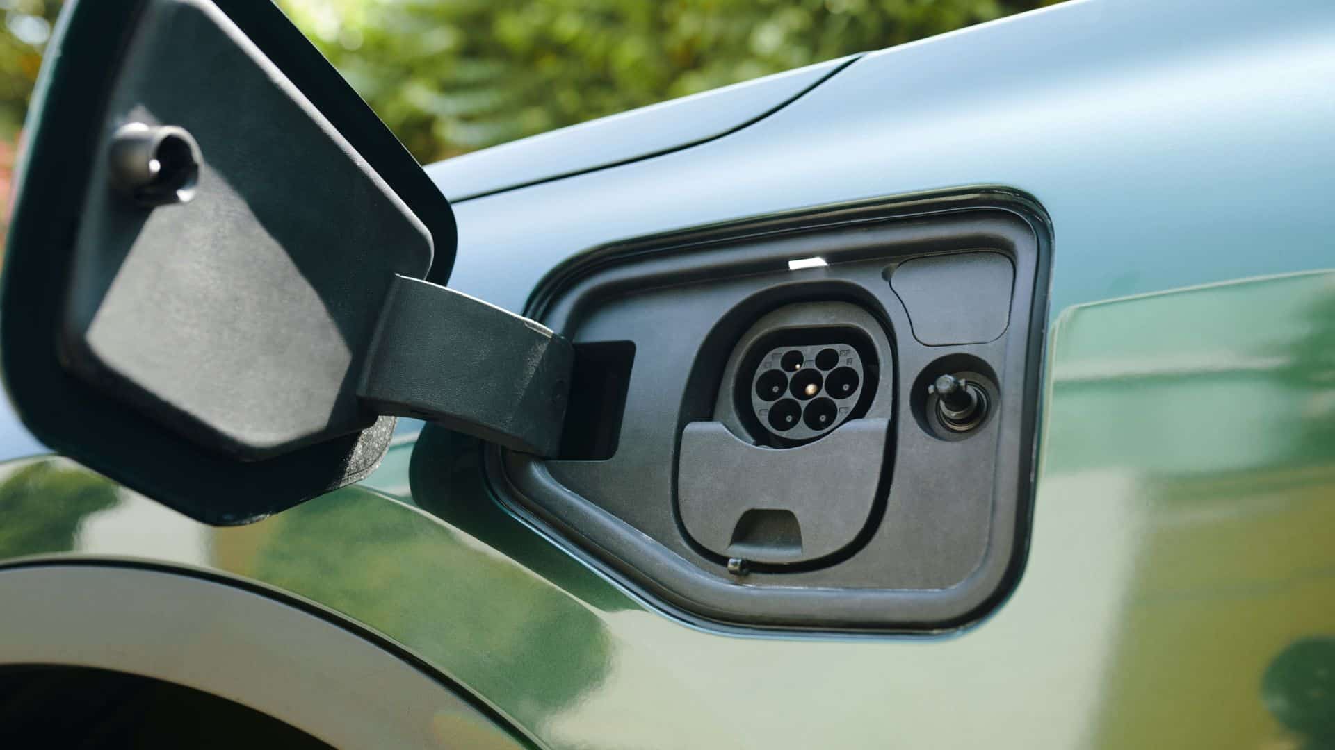 Electric car charging port