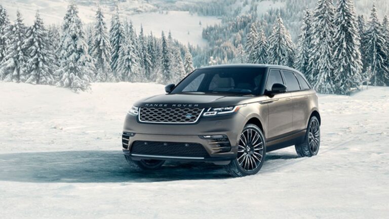 2026 Range Rover Velar in the snow