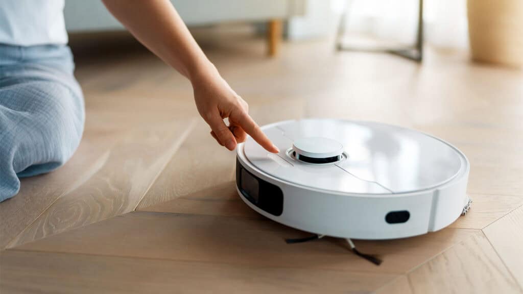 robot vacuum.