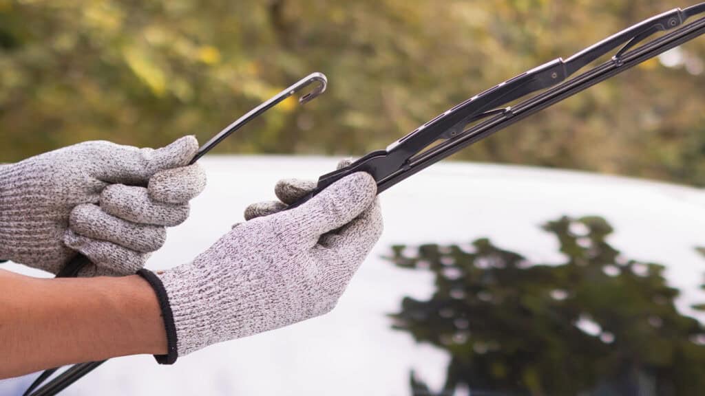 Wiper blade arm u shape.