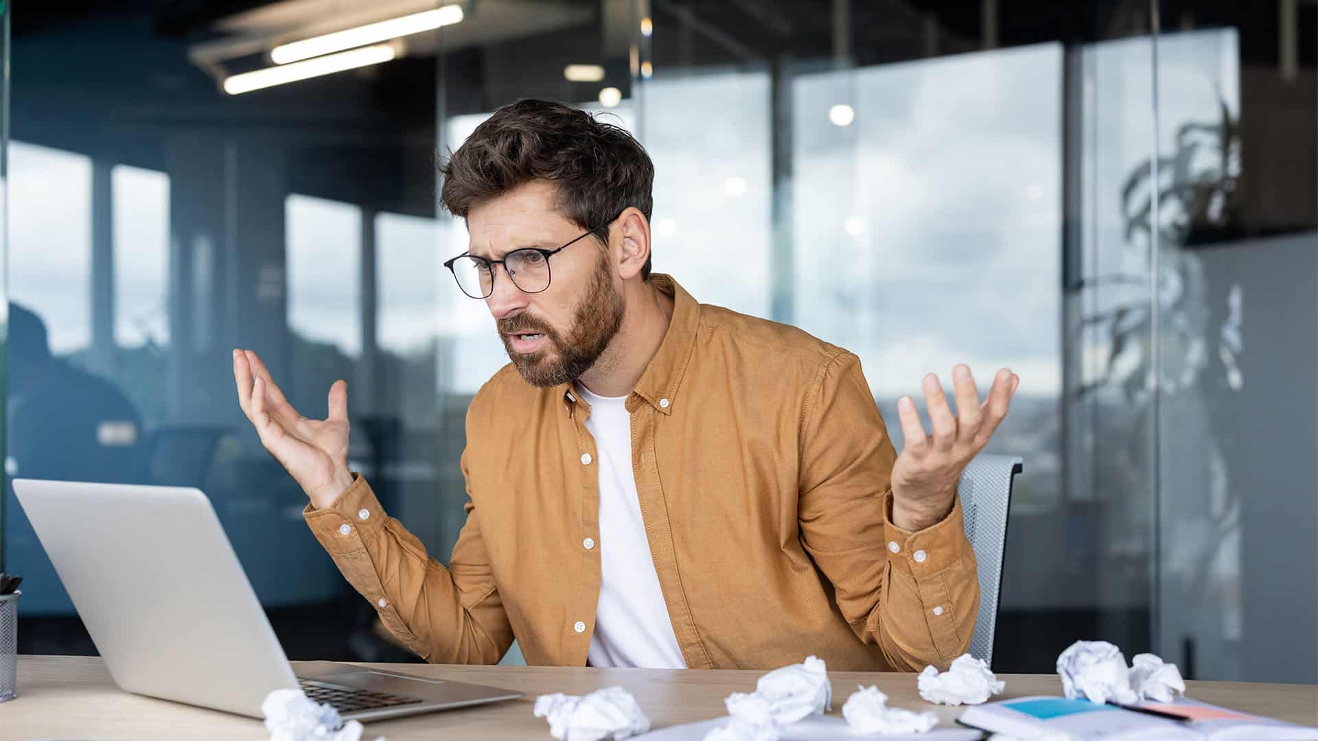 Man struggle at work office.