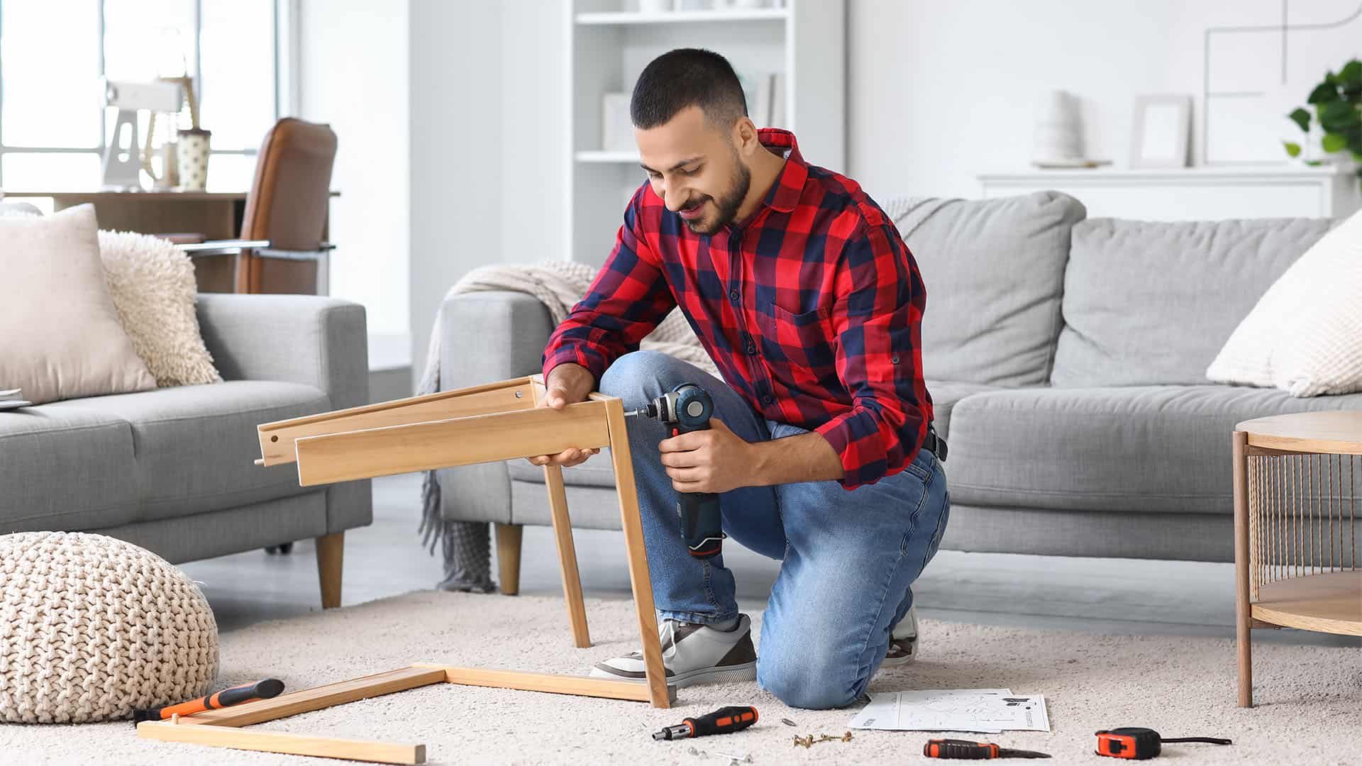 Man DIY